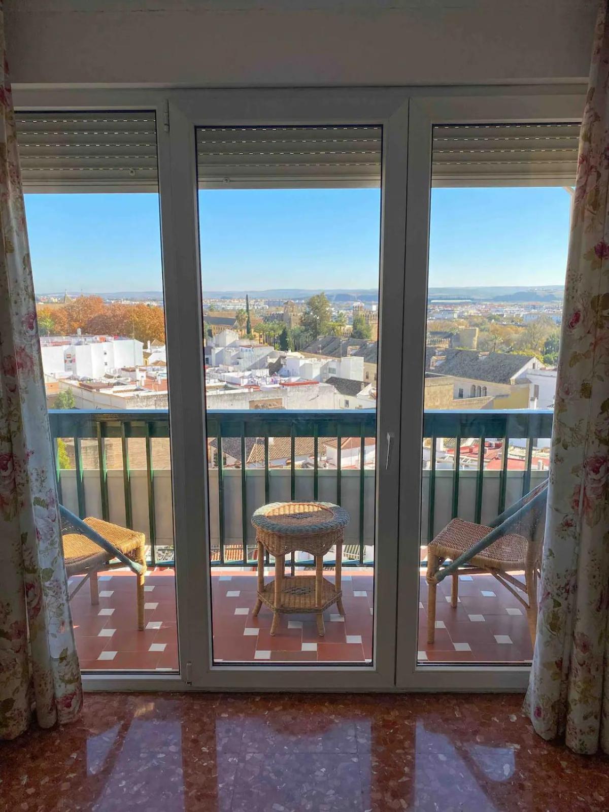 Nice Central Flat With Wonderful Views Кордова Экстерьер фото